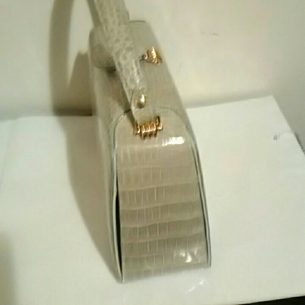 SALE-Genuine light green crocodile skin sachel - Picture 6 of 7